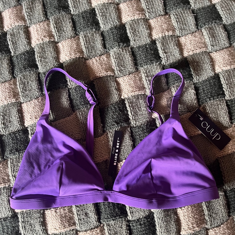 NWT CUUP triangle bikini top